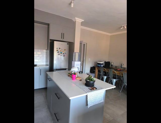 2 BEDROOM PROPERTY TO RENT IN BROOKLYN